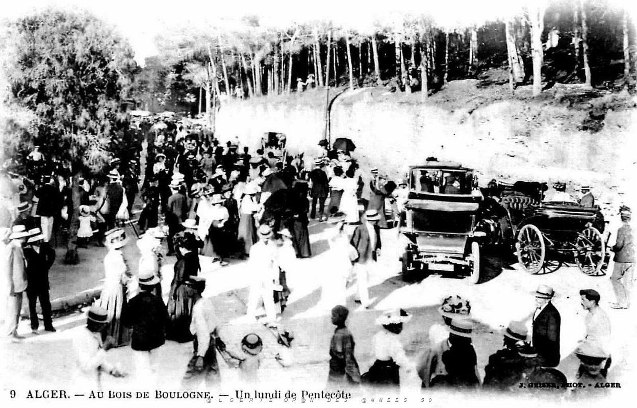 1549- Alger - Au Bois de Boulogne - Un Lundi de Pentecote.jpg